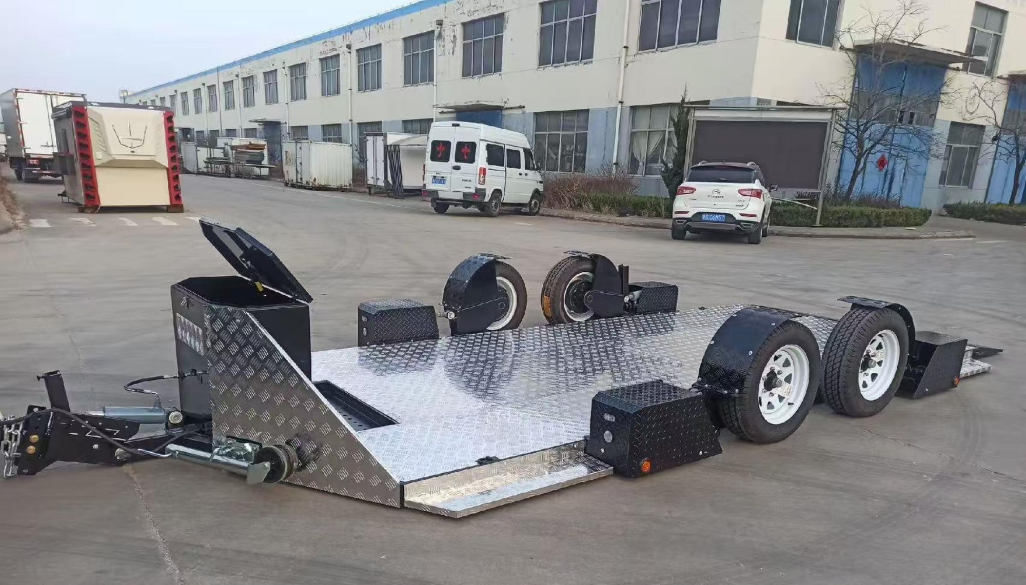 OEM 2.5T Dual-Axle Hydraulic Lifting Trailer in China for Efficient Heavy Load Transport