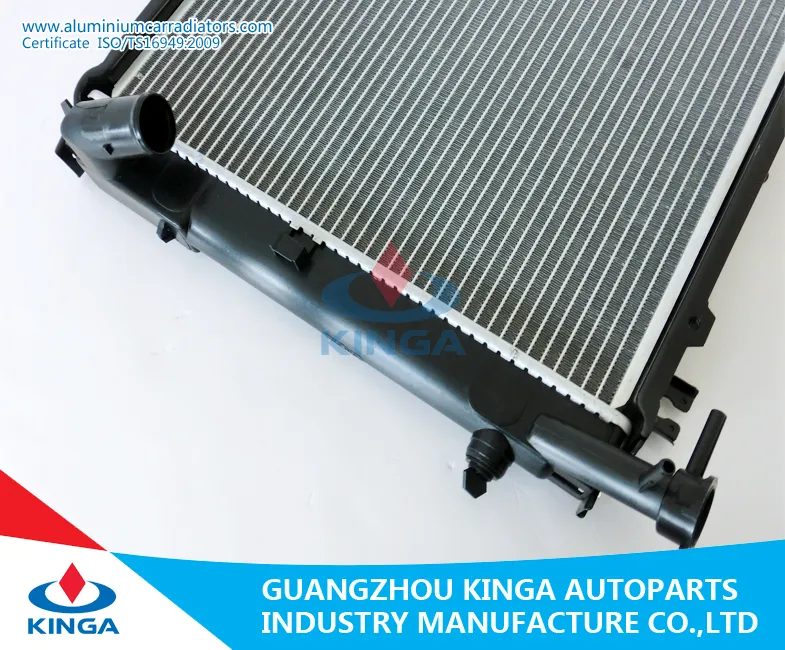 Auto Parts Aluminum Radiator for Nissan Petrol 1993 Y60 21410-1y02A Mt