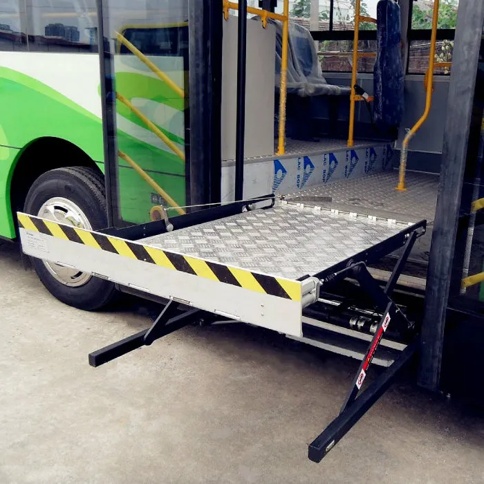 Hydraulic Wheelchair Lifts for Bus Wheelchair Hoist (WL-UVL-700)